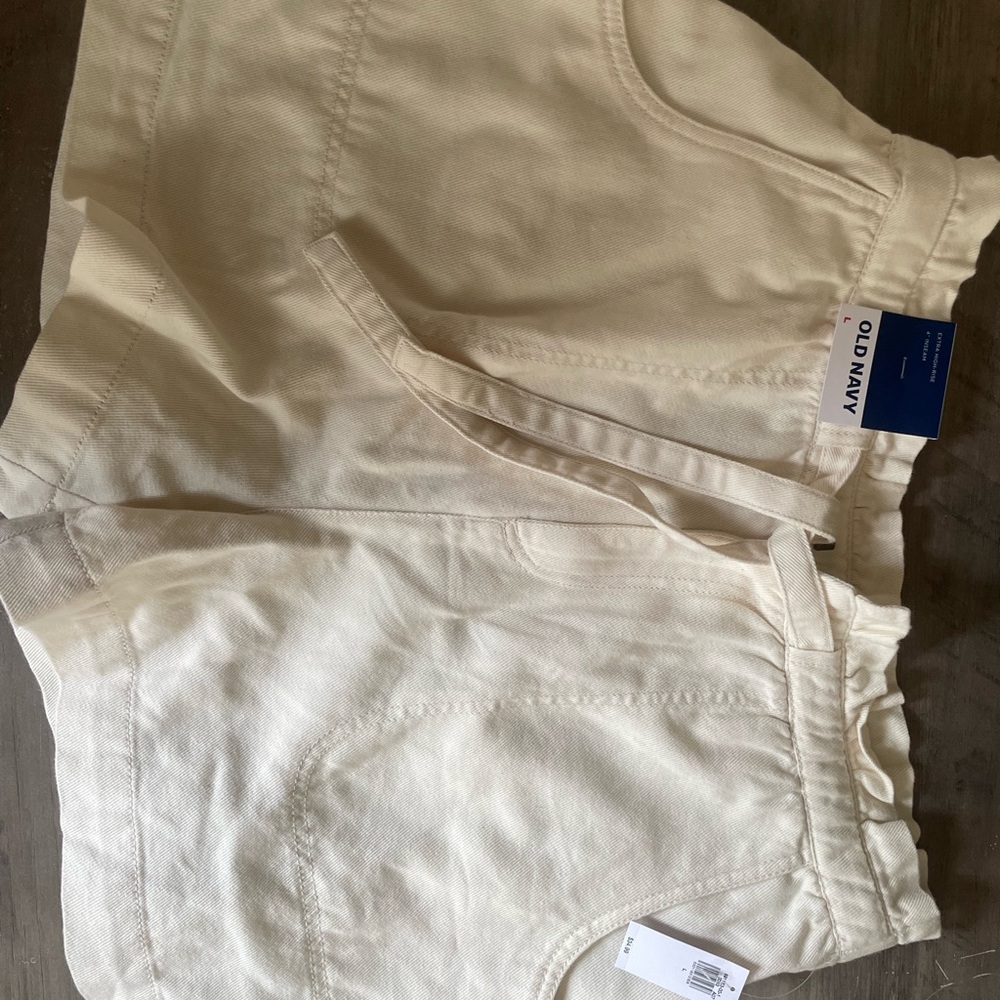 Old Navy Cream High-Rise Shorts